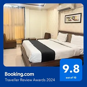 2* Hotel Fabhotel Prime Golden Feather